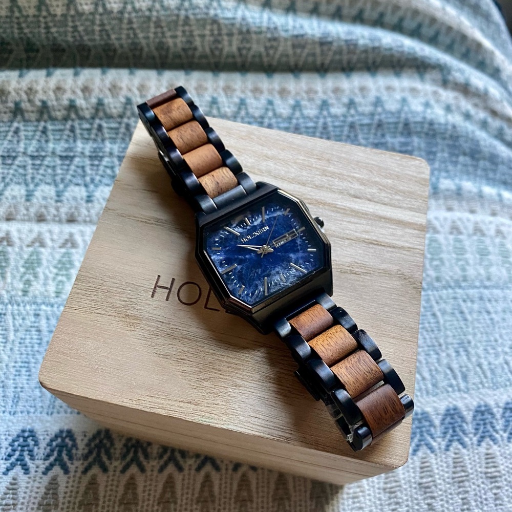 Holzkern watch - Wood and metal band with blue serpentine face